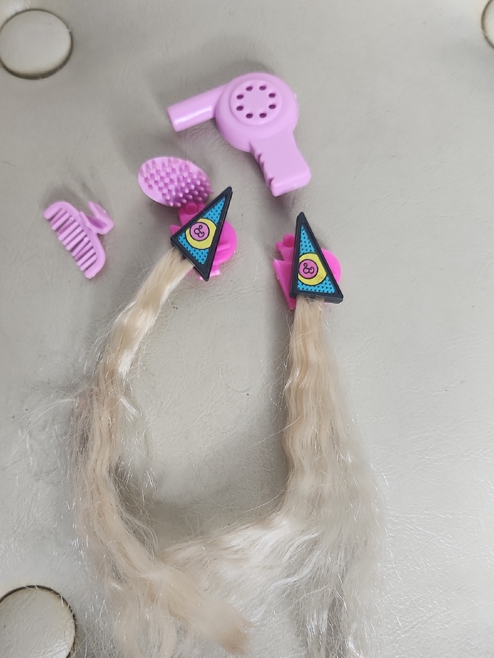 vintage 1980s Barbie hair accessories, crimped hair clip, combs & hair dryer